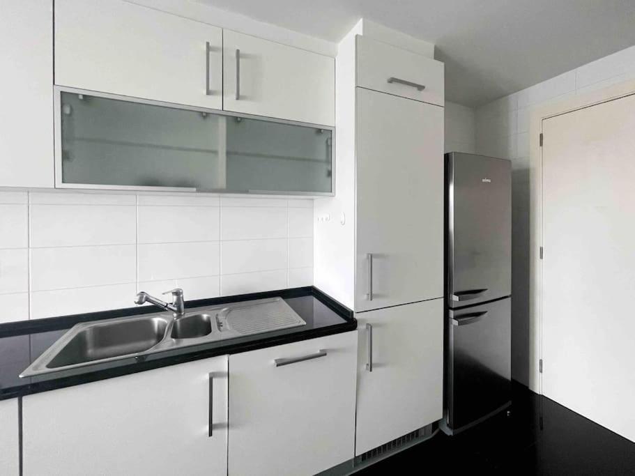 Airport Expo Apartment Лиссабон Экстерьер фото