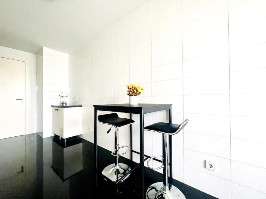 Airport Expo Apartment Лиссабон Экстерьер фото