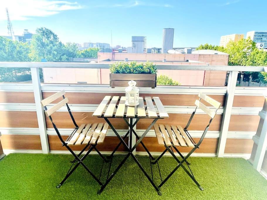 Airport Expo Apartment Лиссабон Экстерьер фото